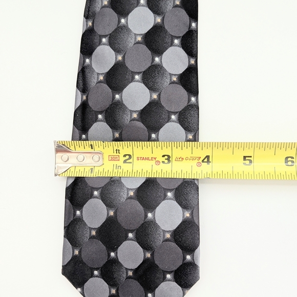 Van Heusen Men's 100% Silk Stain Resistant Ties - Picture 3 of 9